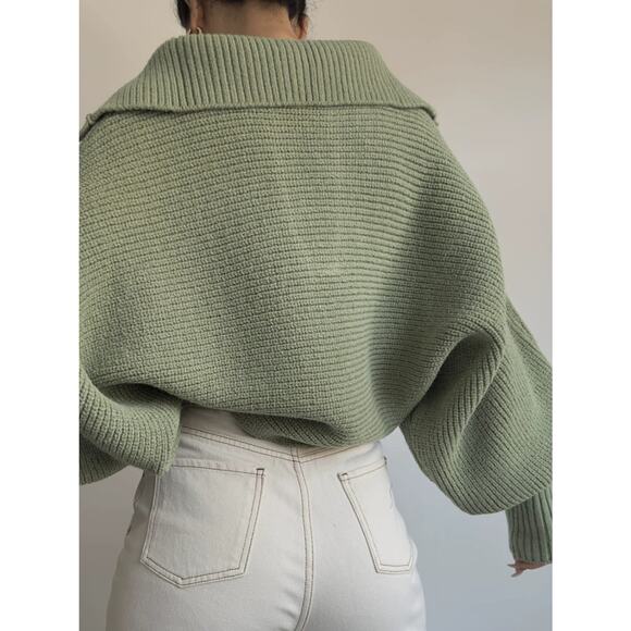 Ivy Johnny Collar Sweater - Picture 2 of 6